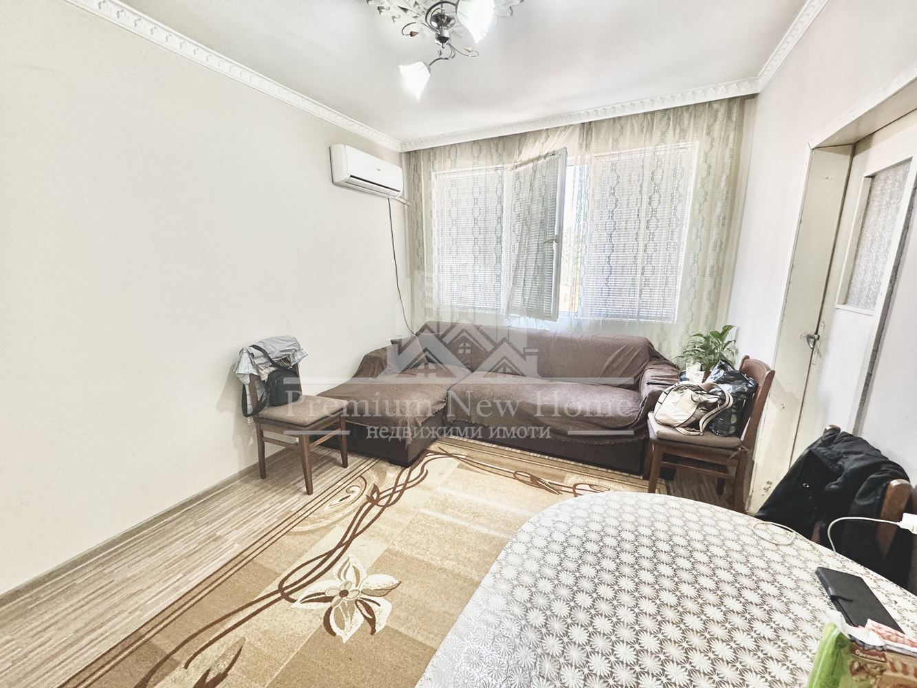 Етаж от къща – Хасково, Червена стена-0 Етаж от къща - Хасково, Червена стена - 0