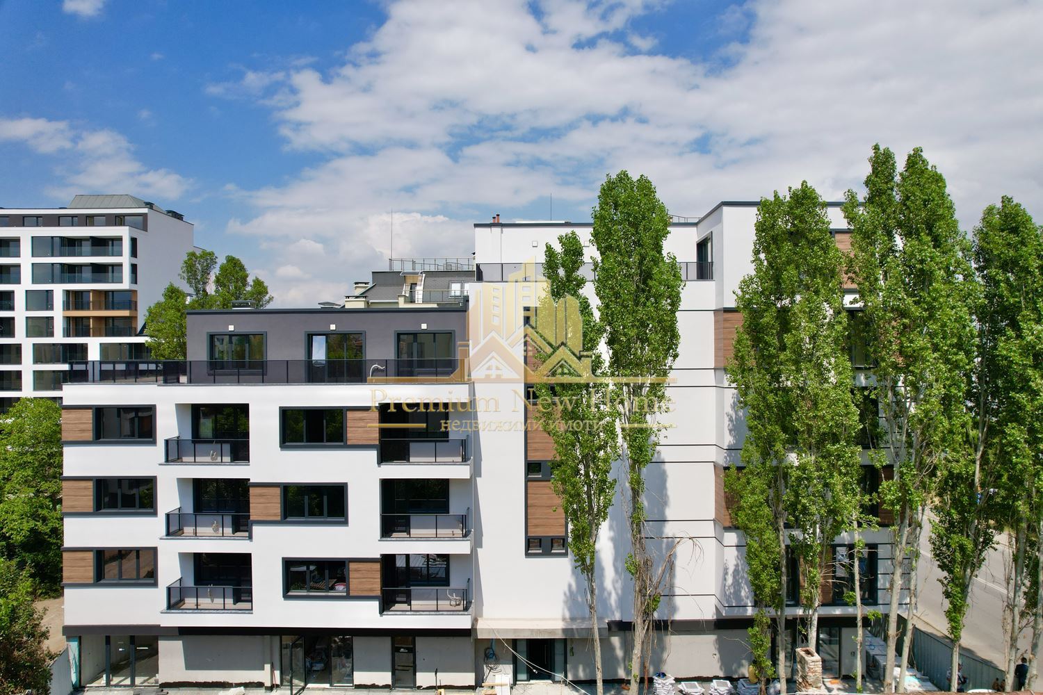 AURUM II-0 AURUM II - 0