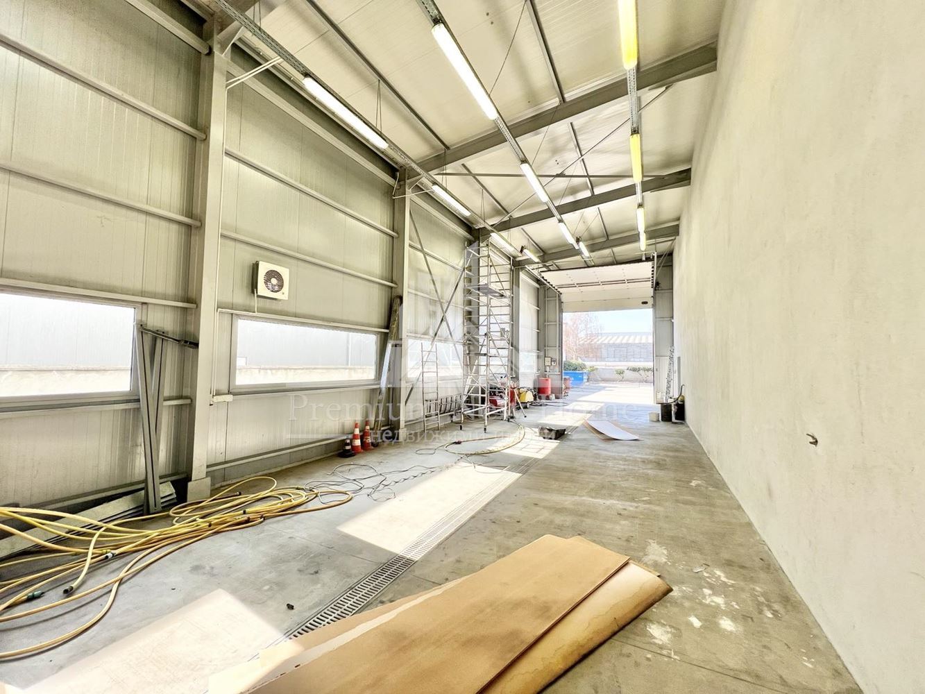 Industrial premises - Plovdiv, Industrial zone - South-0 Пром. помещение - Пловдив, Индустриална зона - Юг - 0