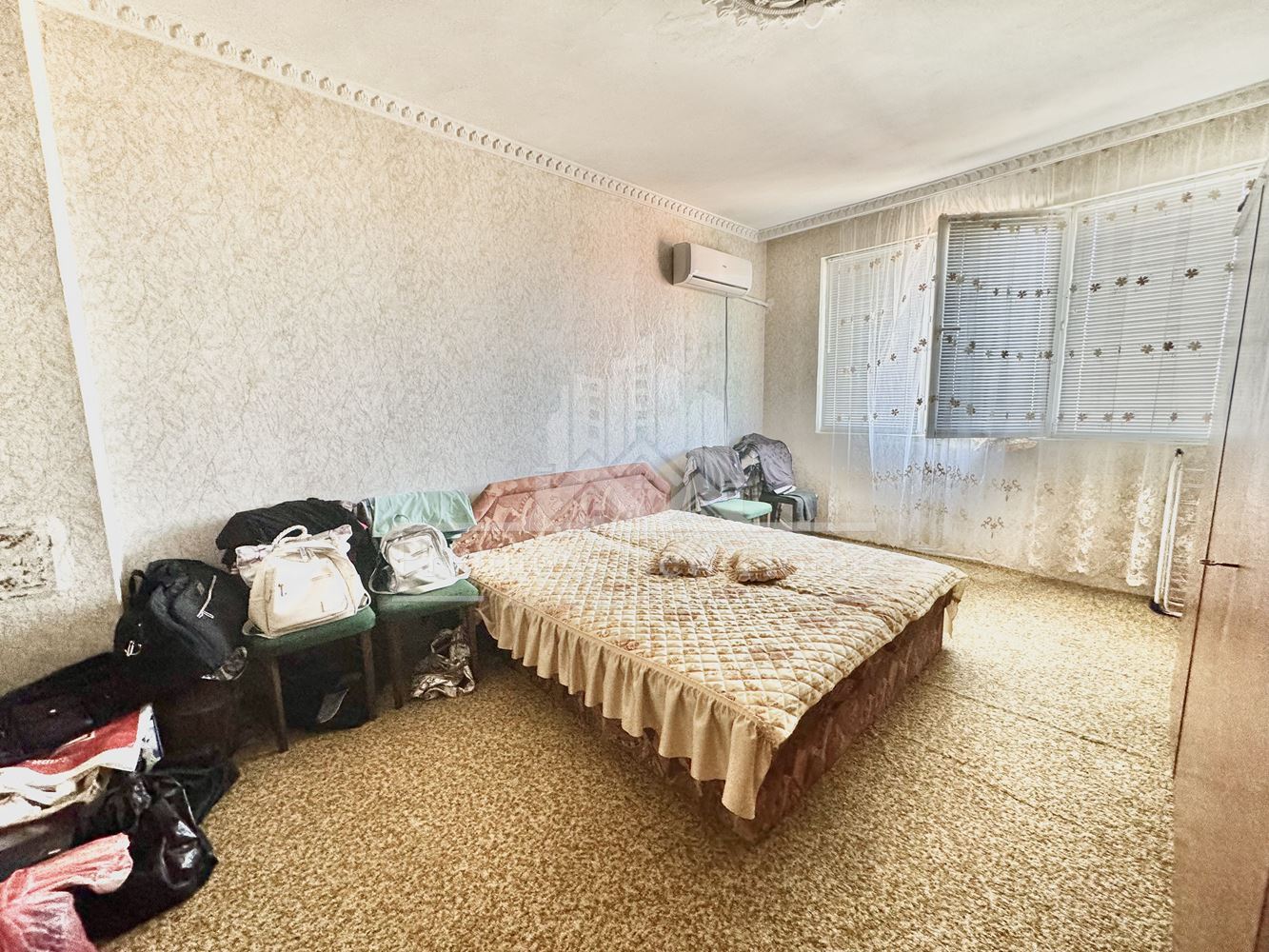 Етаж от къща – Хасково, Червена стена-0 Етаж от къща - Хасково, Червена стена - 0