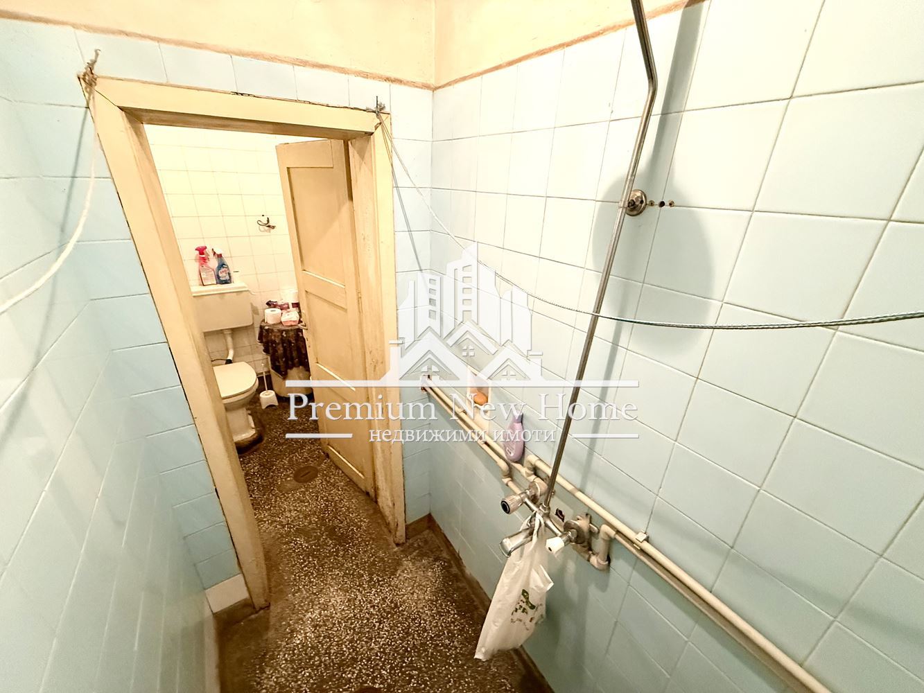 Къща - София, област, с.Божурище - 0