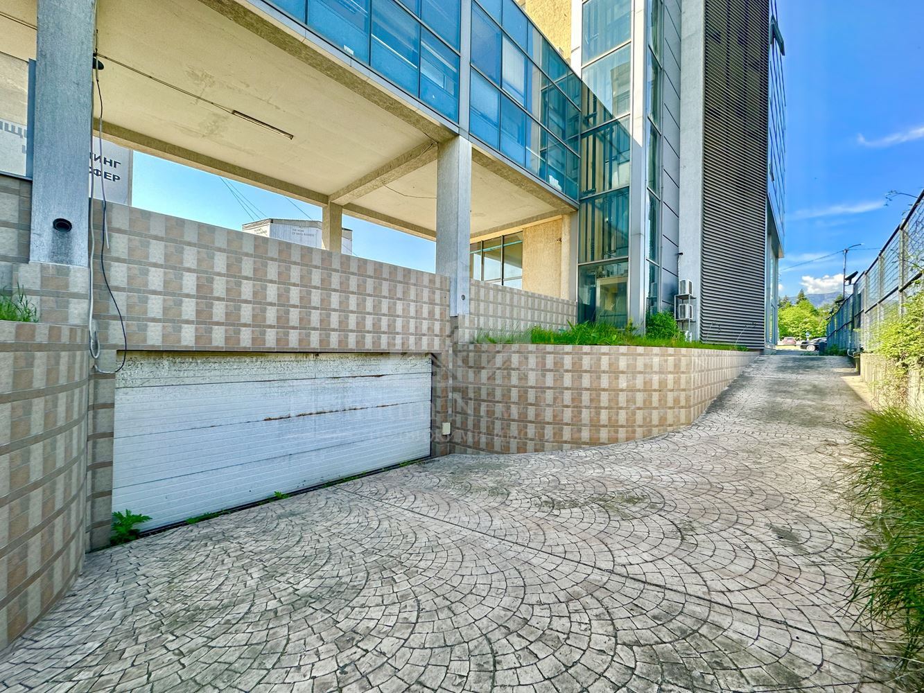 Сгради - София, 7-ми 11-ти километър - 0