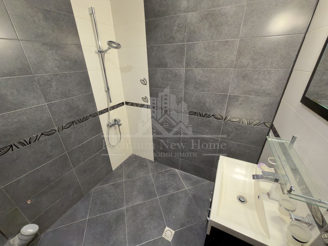 3-стаен – София, Люлин 6-0 3-стаен - София, Люлин 6 - 0