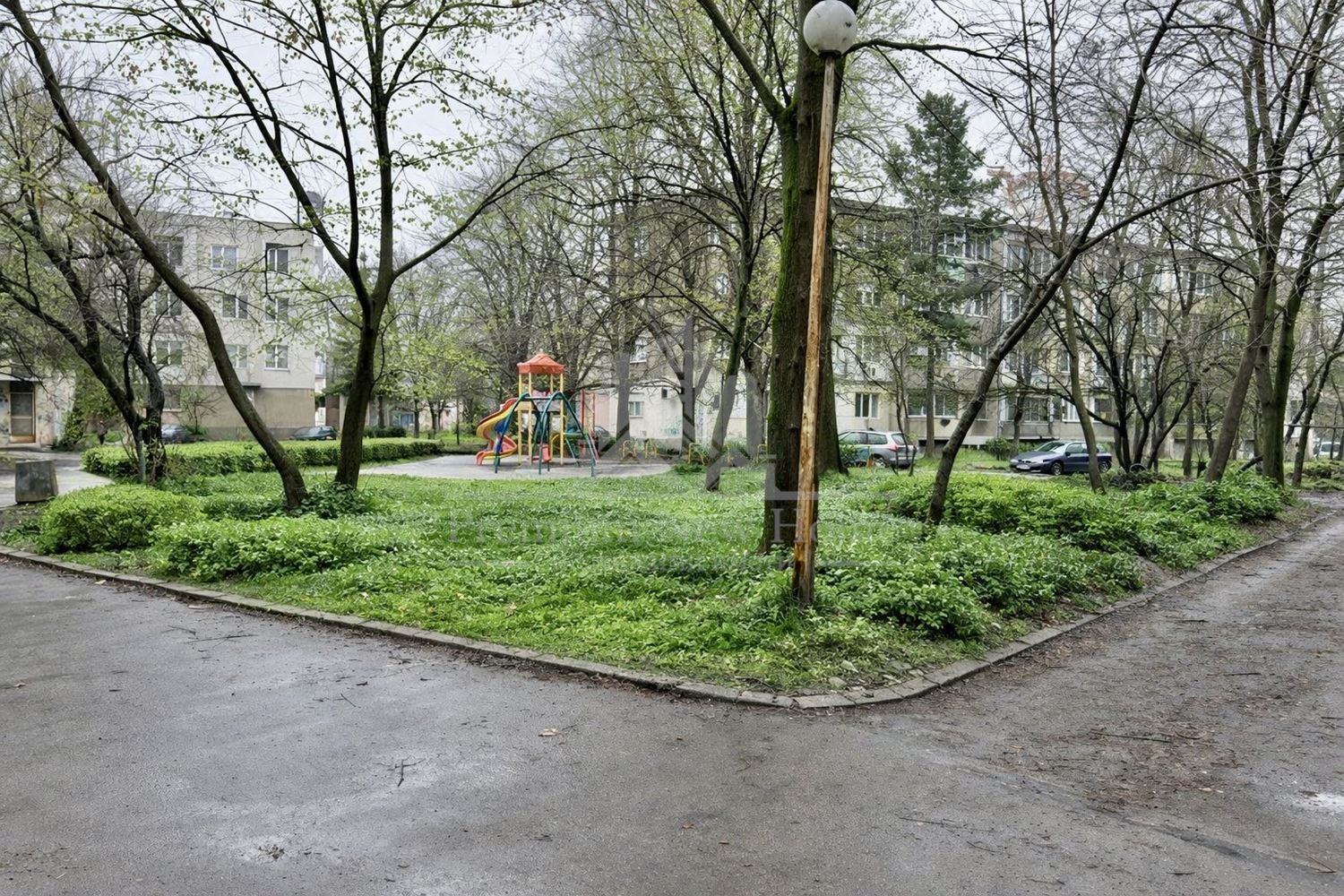 2-стаен - София, Надежда 4 - 0