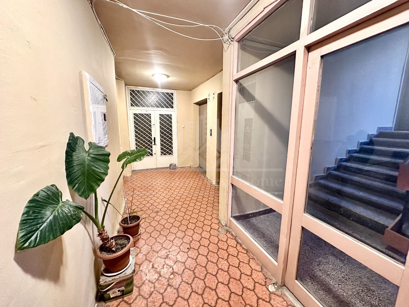 2-стаен - Перник, област, гр.Радомир - 0