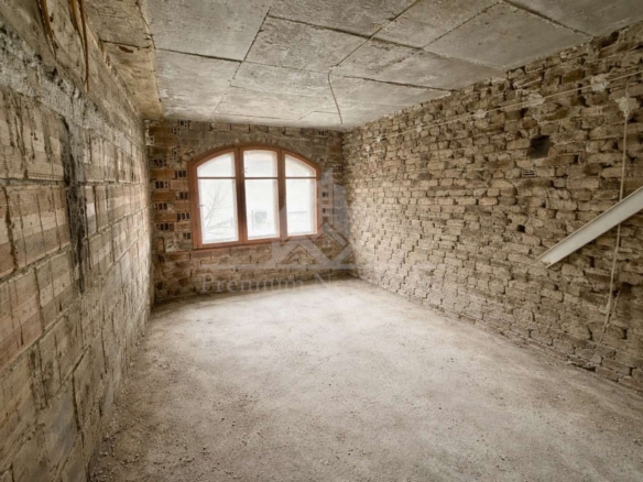 Етаж от къща - София - 0