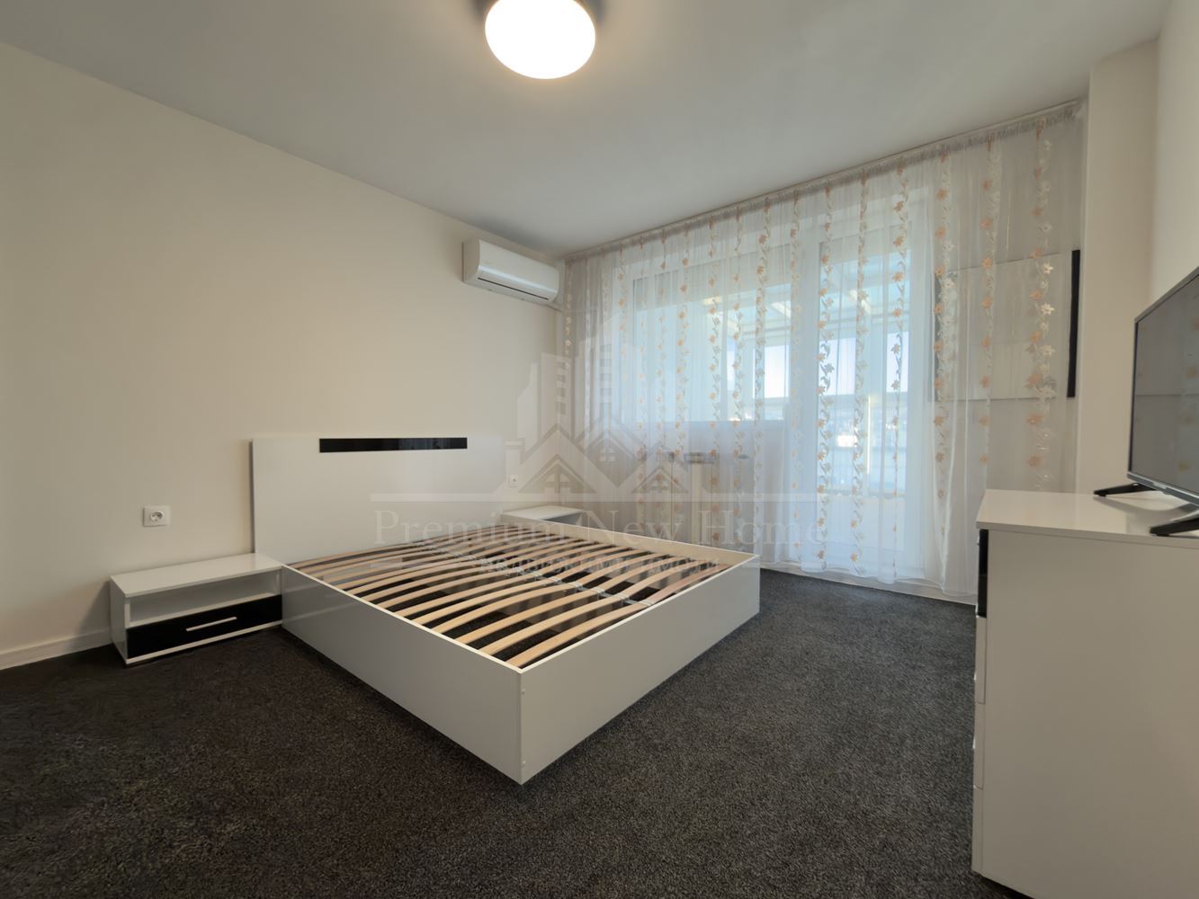 2-стаен - София, Младост 4 - 0